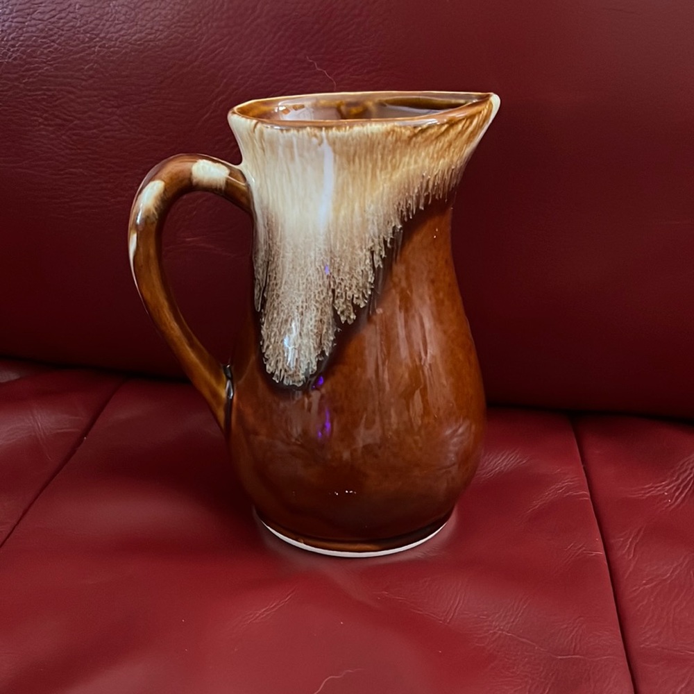 Roseville Pottery 6" Vtg Brown Drip Glaze Pitcher—no chips or crazing
